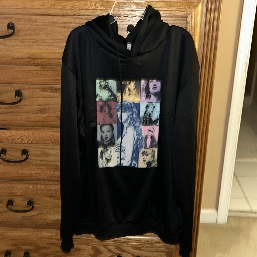 Taylor Swift Eras Tour hoodie xl
